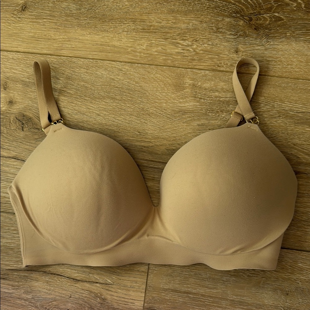 Victoria’s Secret Wireless Padded Push-up Tan Bra Size 36DD